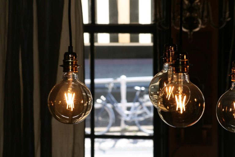 Wybór lamp – najlepsze sposoby na oświetlenie dla domu